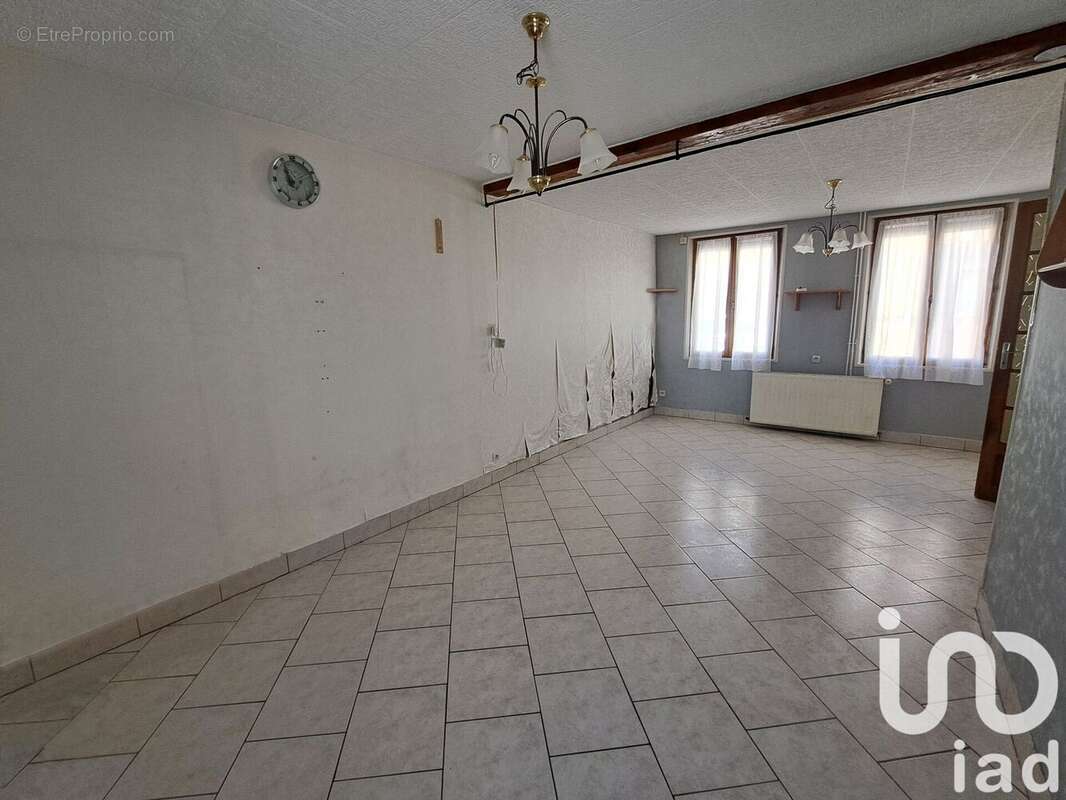 Photo 5 - Maison à SAINT-JUST-EN-CHAUSSEE