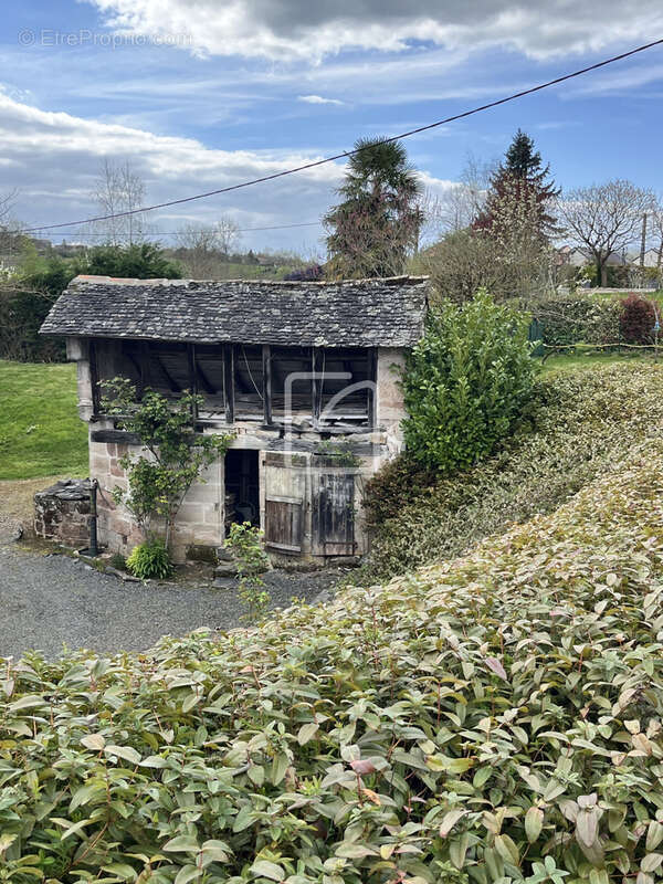 Maison à VARS-SUR-ROSEIX