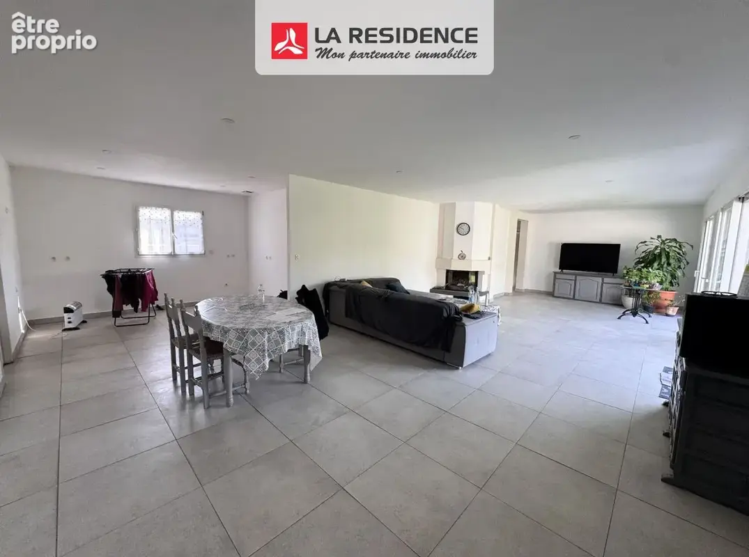 Maison 130 m² à Villeneuve-La-Comptal  - photo 5