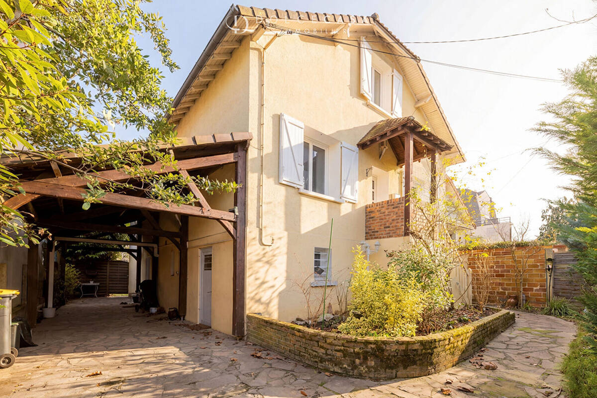 Maison à CHAMPS-SUR-MARNE