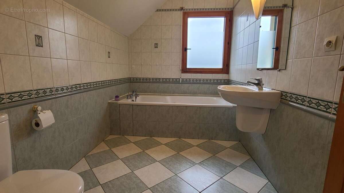 Maison à PLOUGONVEN