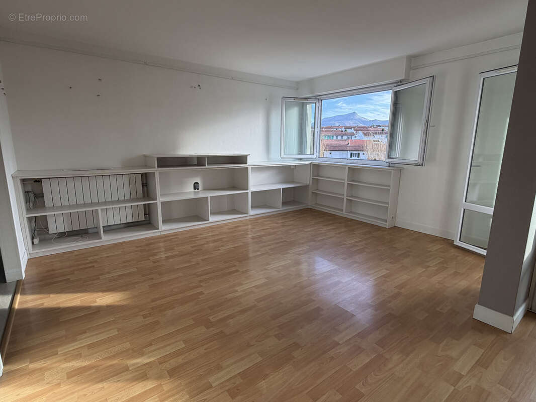 Appartement à CIBOURE