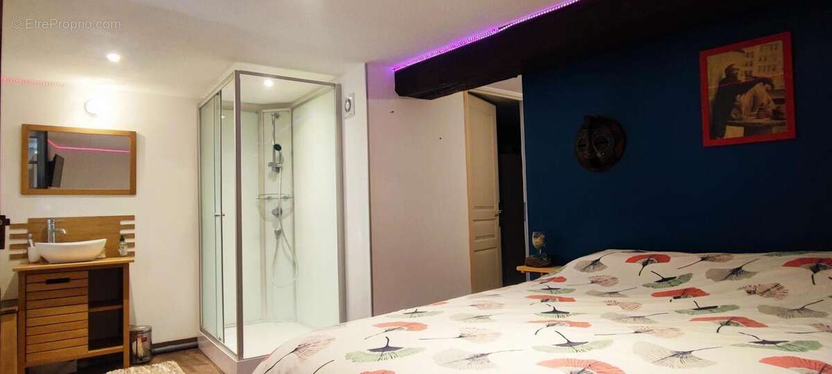 Maison à GREZIEU-LA-VARENNE