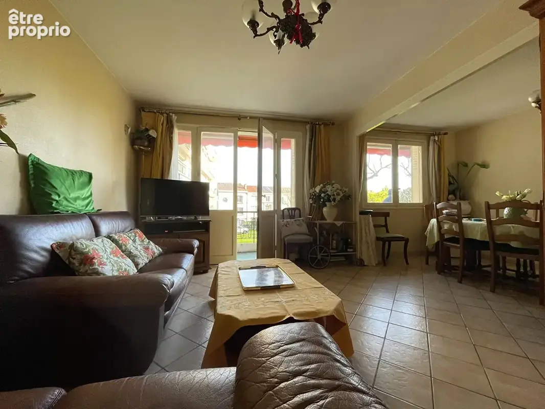 Bordeaux Chartrons - Appartement  T4 (possibilité T5) de 82 m² - photo 3