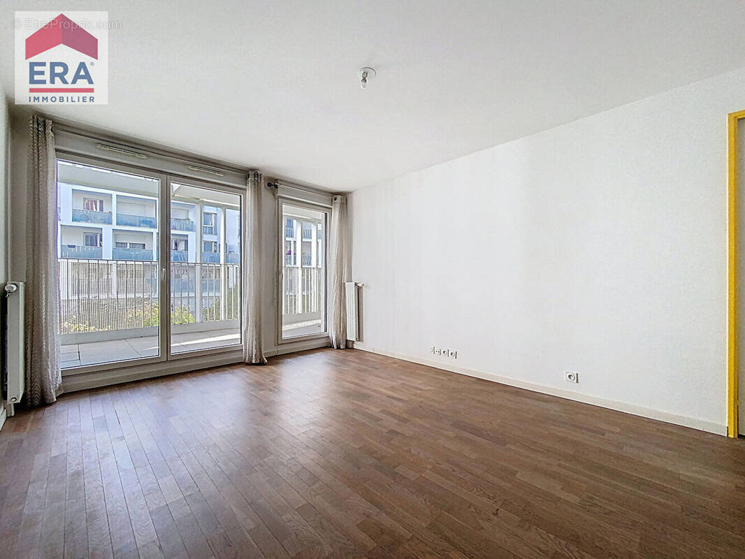 Appartement à IVRY-SUR-SEINE