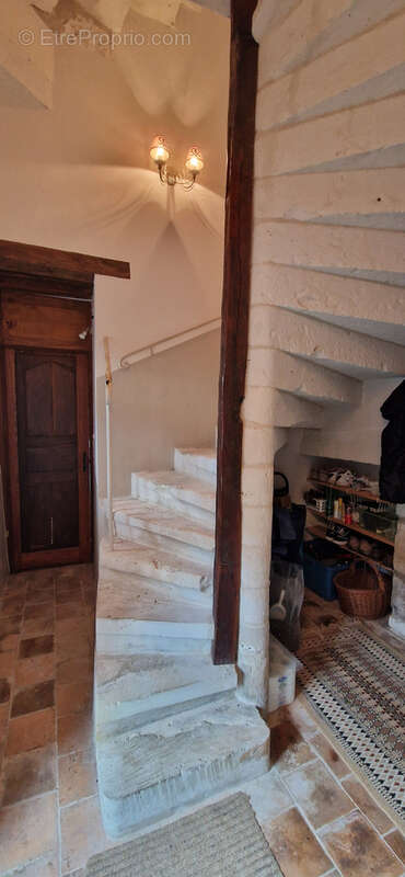 Maison à CHAMPIGNY-SUR-VEUDE