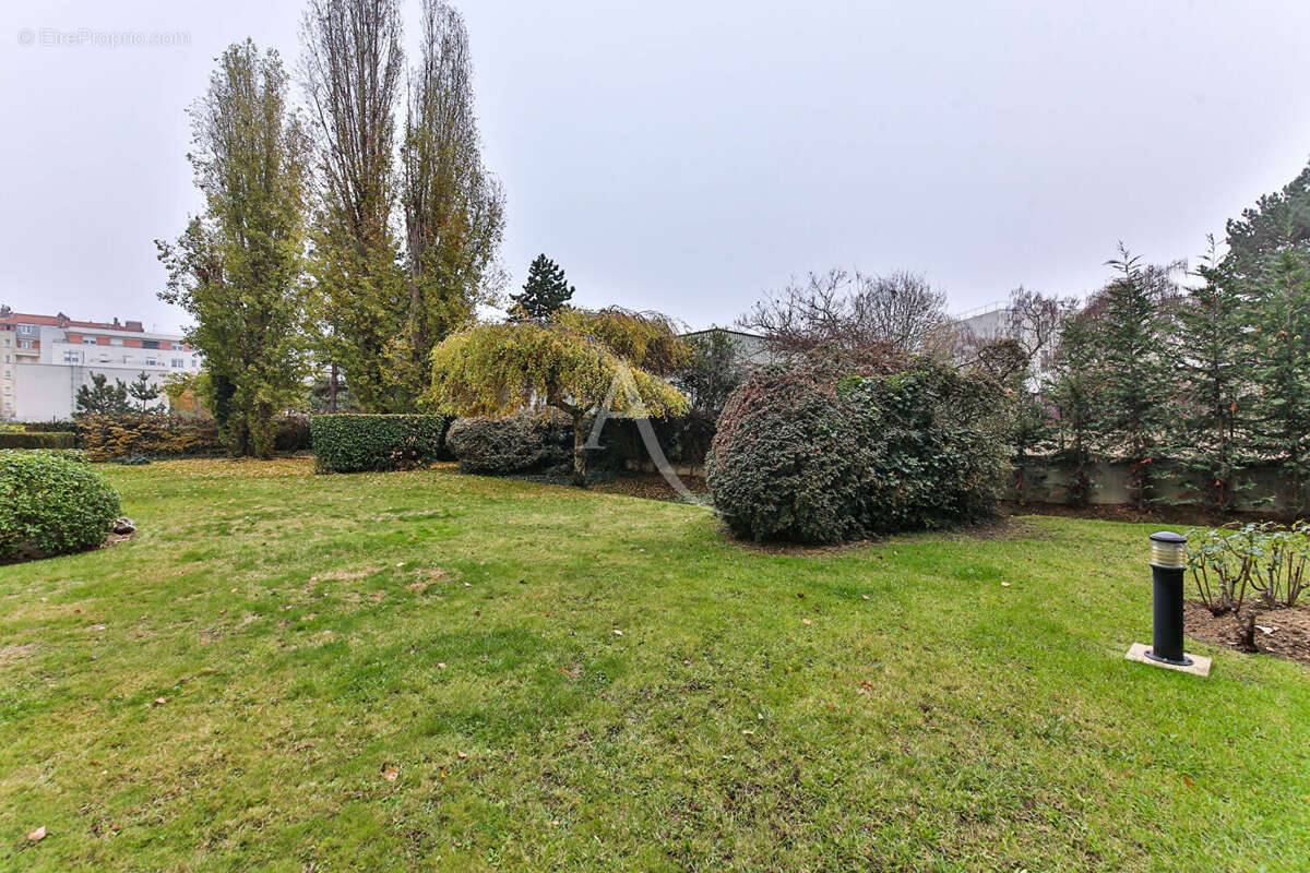 Appartement à AUBERVILLIERS
