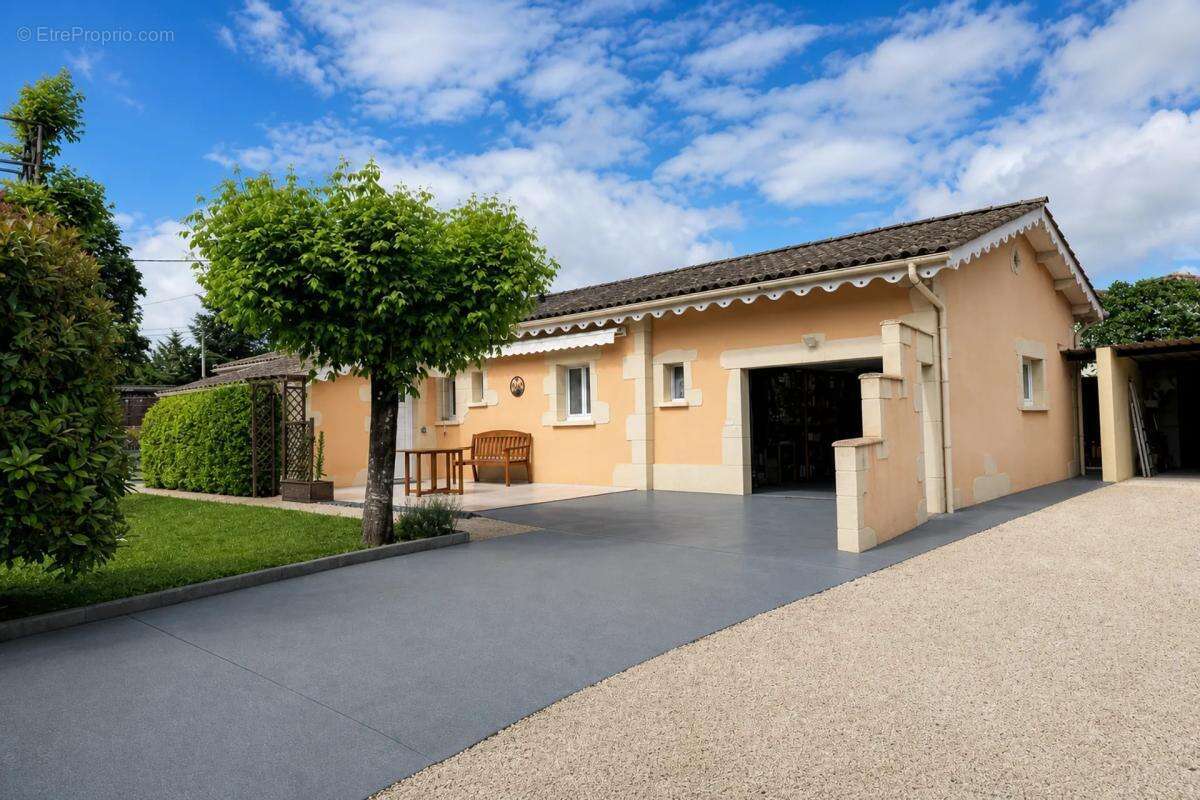 Maison 5 pièces, piscine et jardin à Houeillès - photo 2