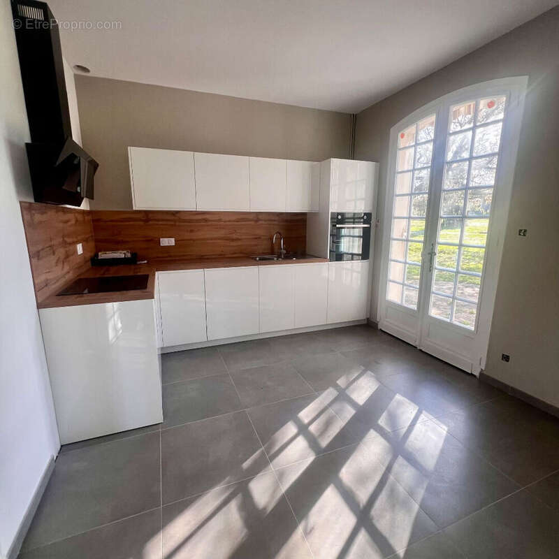 Maison à SAINT-SULPICE-ET-CAMEYRAC