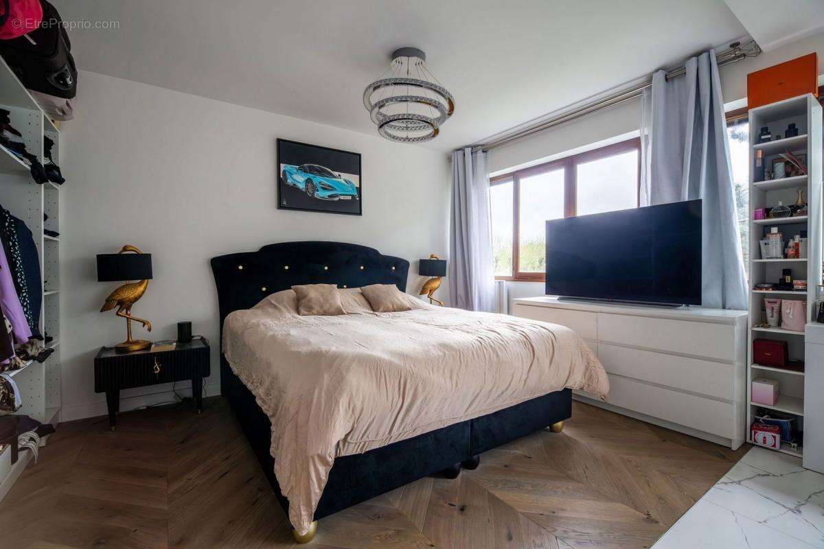 Appartement à NOISY-LE-ROI