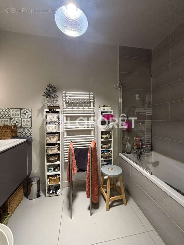 Appartement à LATTES