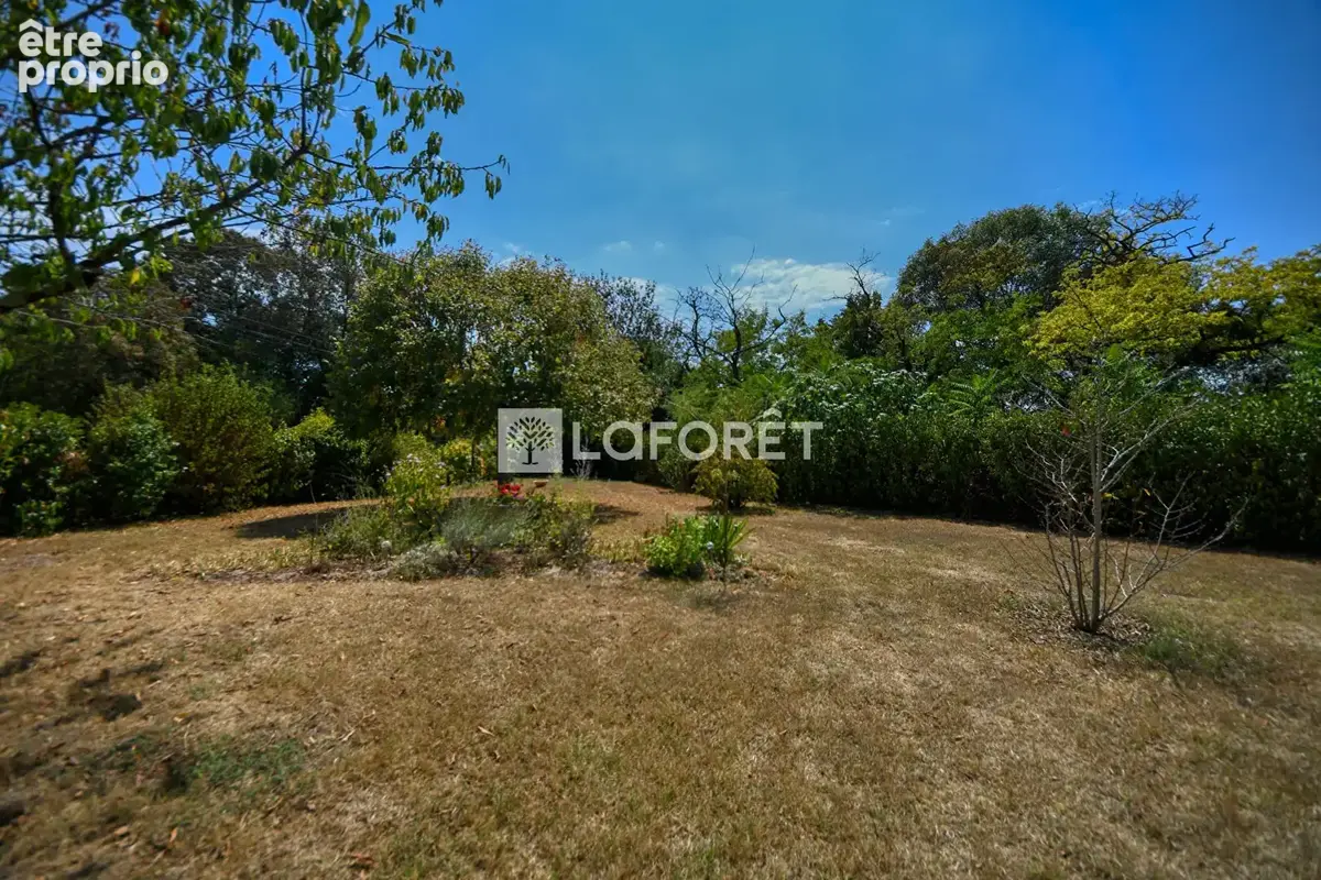 Belle propriété de caractère avec piscine et jardin paysagé à vendre 2 min de Lisle-sur-Tarn - photo 12