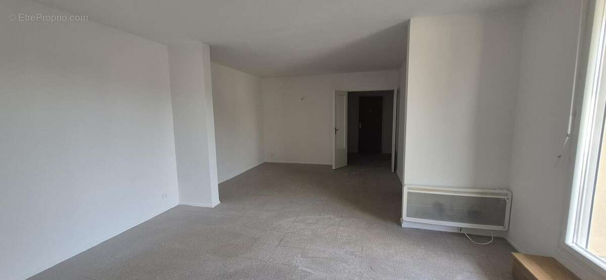 Appartement t4 avec grande terrasse + 38m² - photo 2