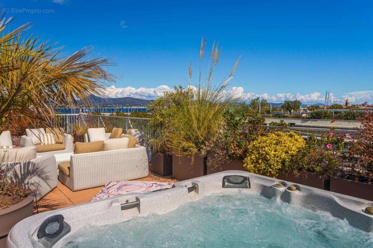 Appartement à SAINT-TROPEZ