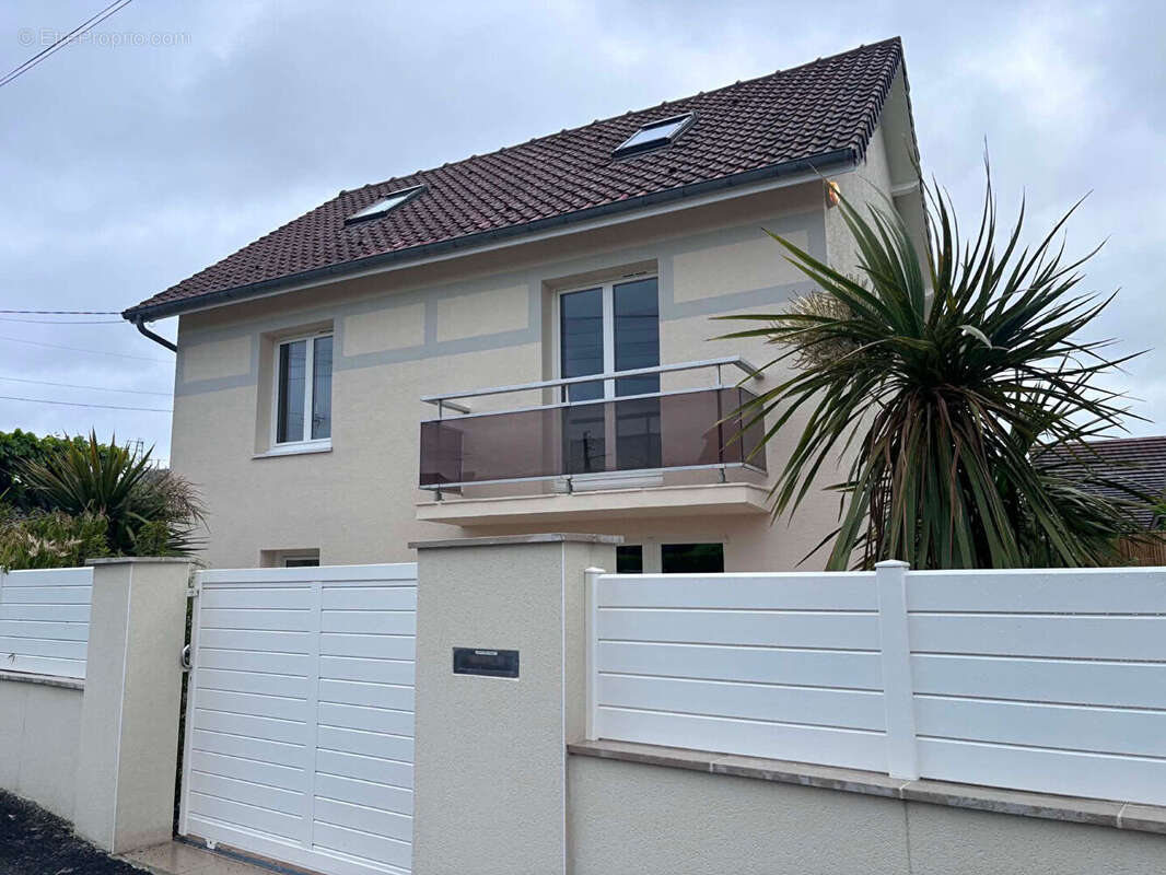 Maison à OUISTREHAM