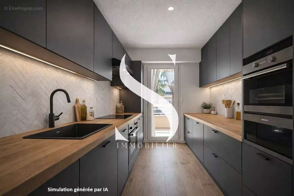 Appartement à VALLAURIS