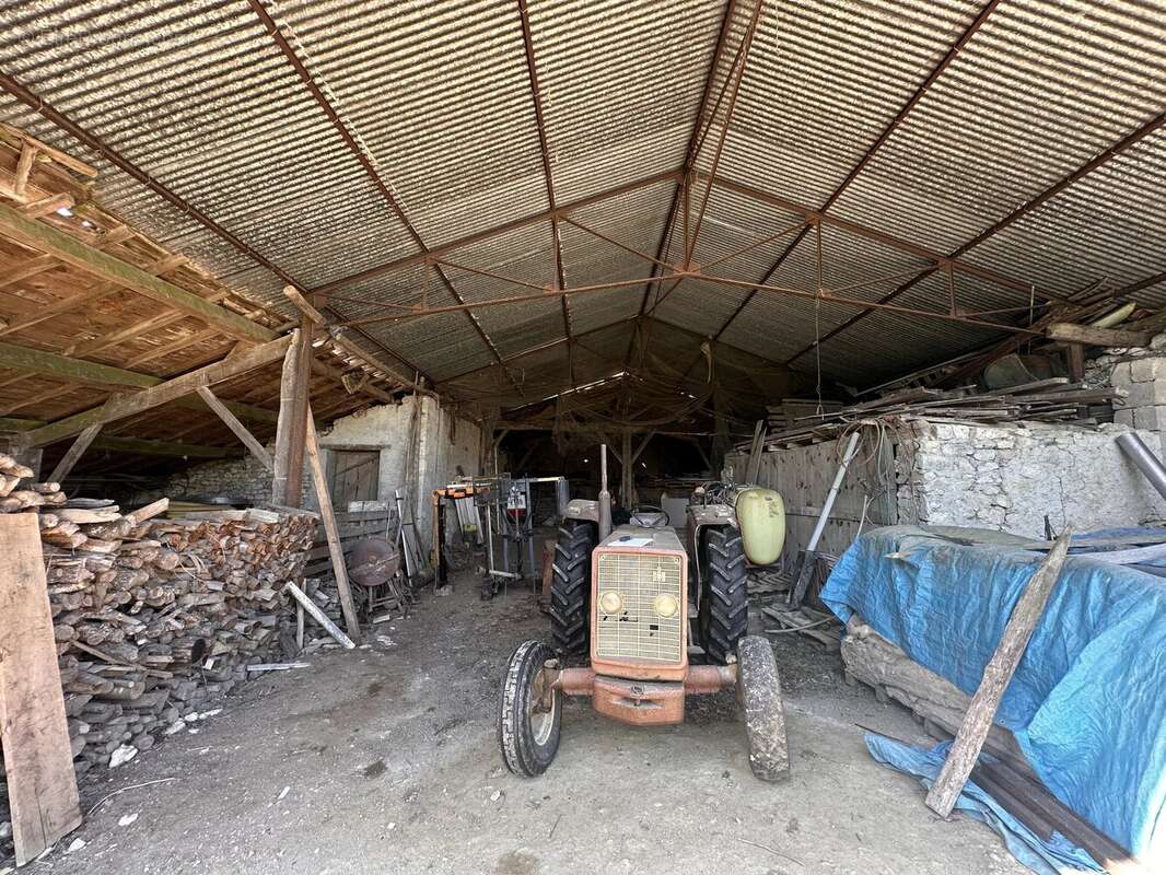 Propriété en pierre avec double garage et grange près d'Eymet - photo 13