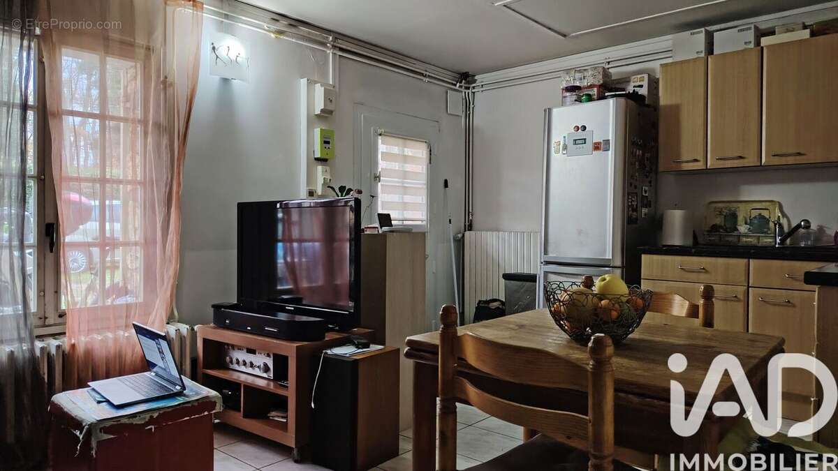 Photo 5 - Appartement à BURES-SUR-YVETTE