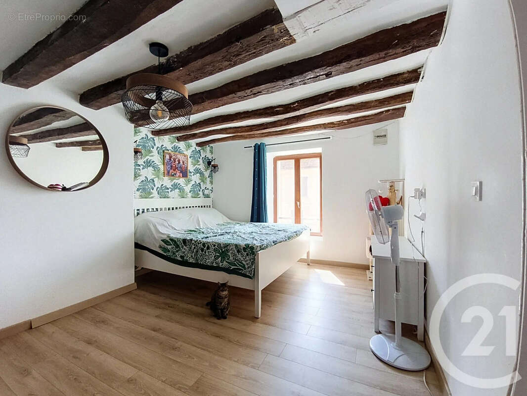 Maison 132 m² à La Croix-En-Brie  - photo 9