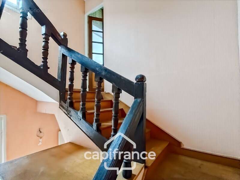 Maison à BESSE-SUR-BRAYE