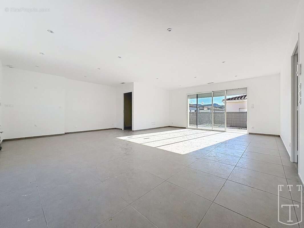 Maison à VALLON-PONT-D&#039;ARC