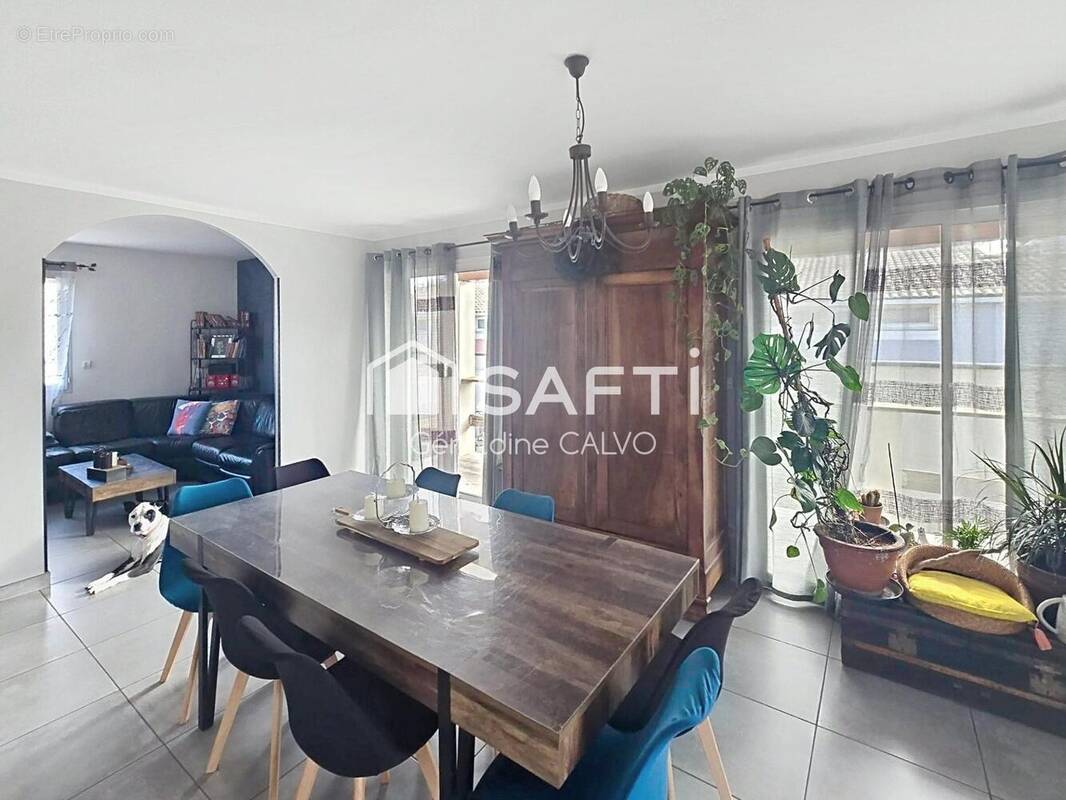 Photo 1 - Maison à COURNONTERRAL