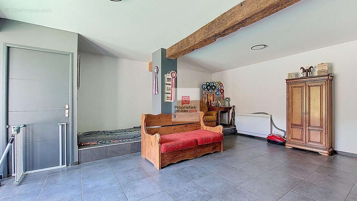 Maison à ROUFFIGNAC-SAINT-CERNIN-DE-REILHAC