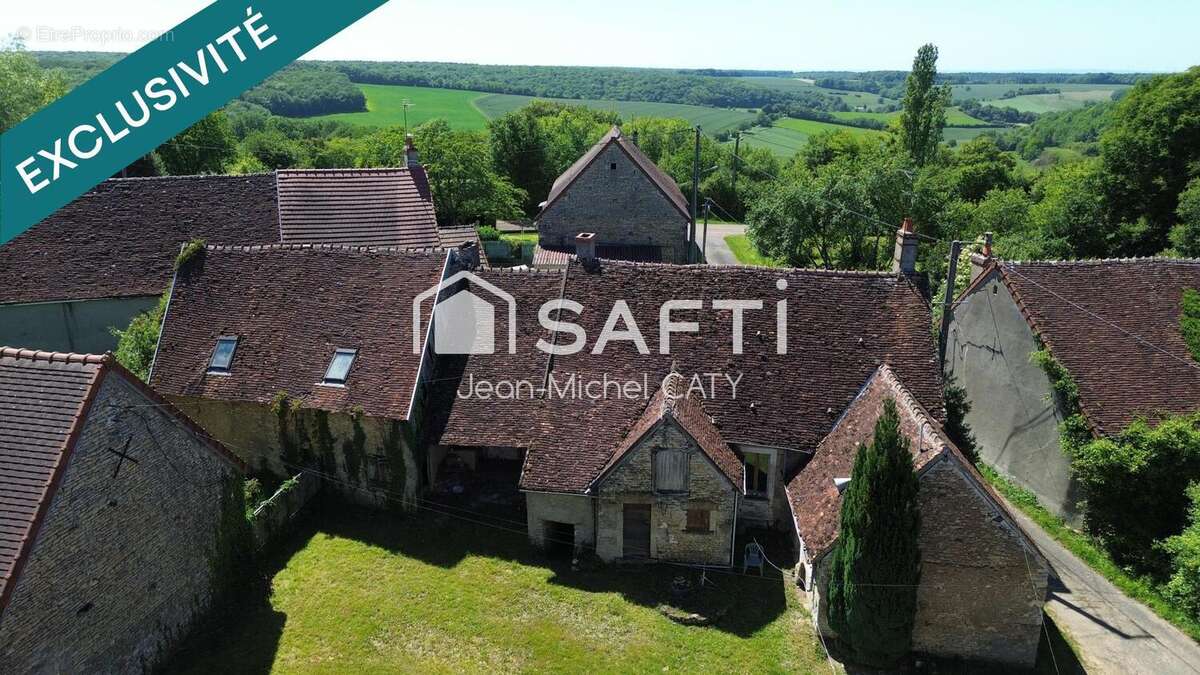 Photo 2 - Maison à COLMERY