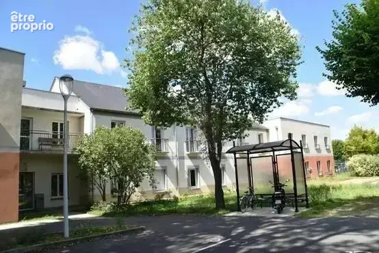 INVESTISSEMENT LOCATIF  Lorcy  Résidence EHPAD Hostellerie du Château - 9,34 % de rentabilité - photo 1