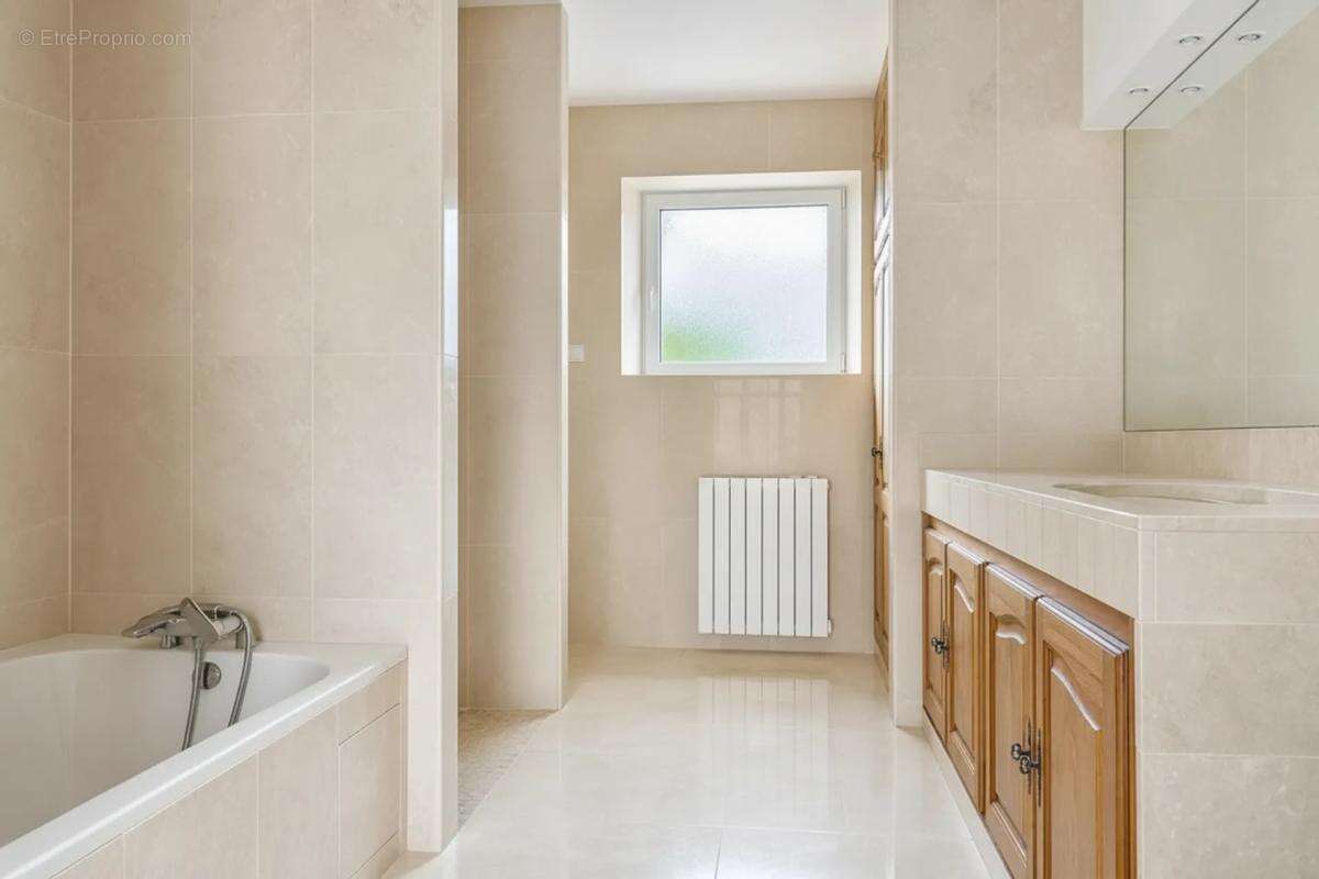 Maison de 5 pièces de 195 m² à Mesland - photo 18