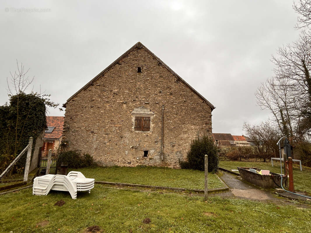 Maison à CHAILLAC