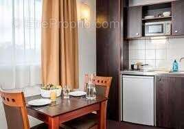 Appartement à CHARENTON-LE-PONT