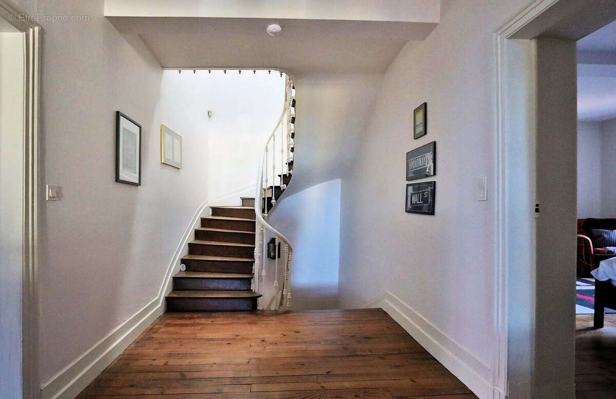 Élégante maison de ville. - photo 16