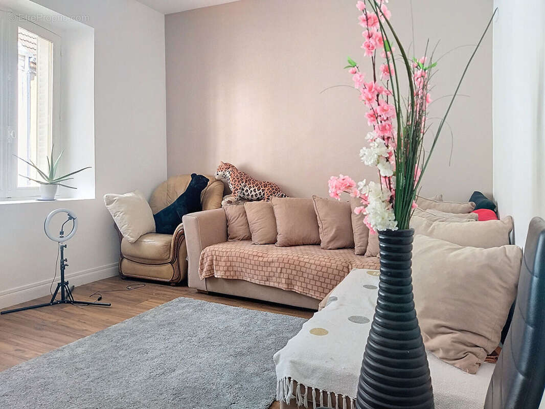 Maison à CHATILLON-SUR-MARNE