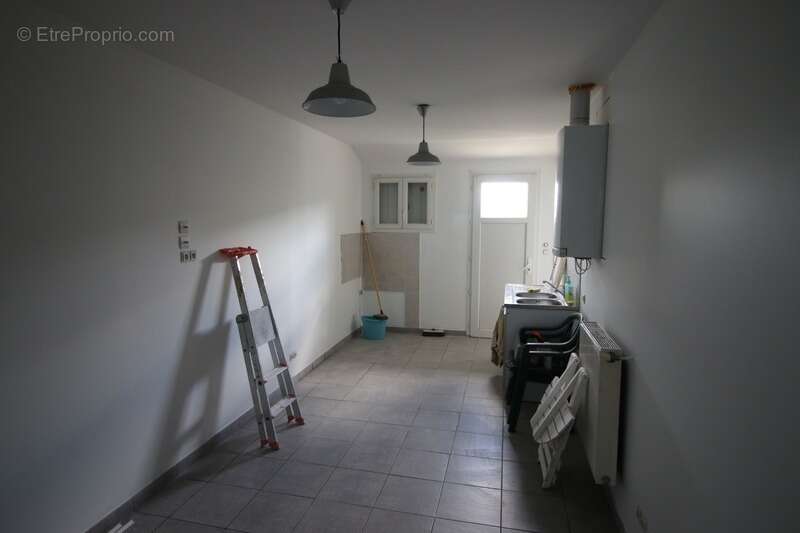 Maison à SAINT-SULPICE-DE-FALEYRENS