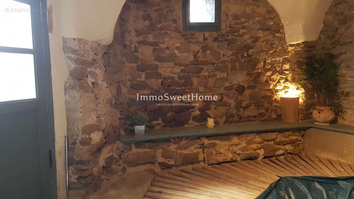 Maison à MIRABEL-AUX-BARONNIES