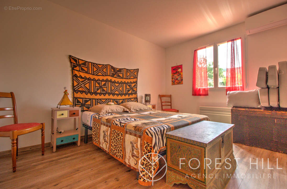Maison 4 face parfaitement entretenue classée DPE A   Confort et économies d'énergie ! - photo 2