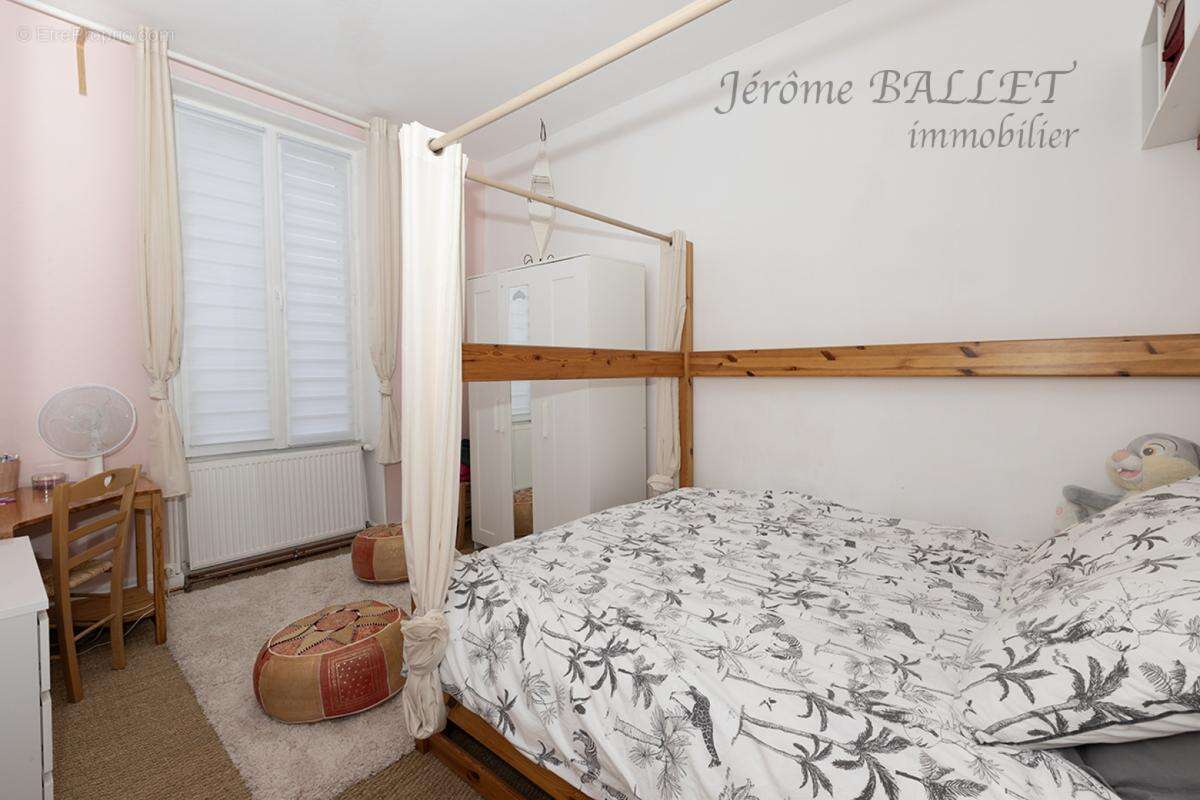 Maison 241 m² à Carmaux  - photo 24