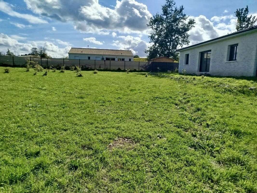 Maison à SAUSSIGNAC