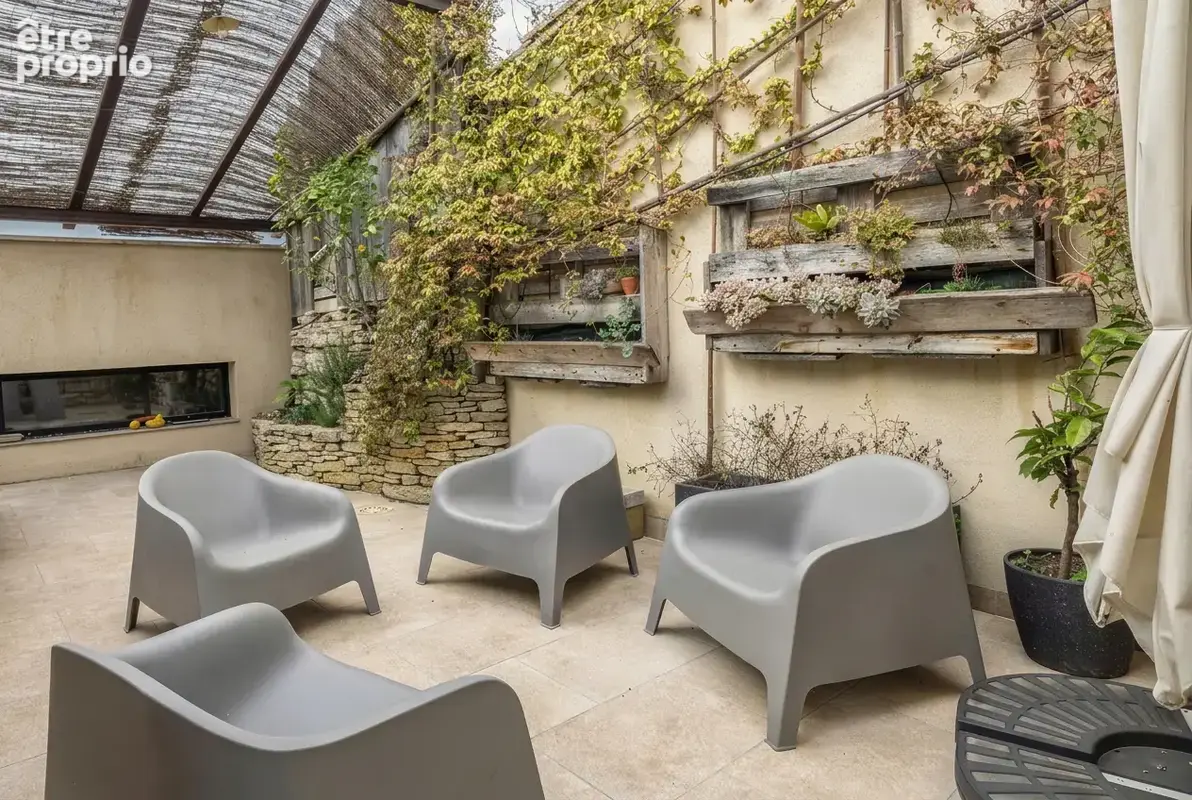 SAINT-RÉMY-DE-PROVENCE   Appartement atypique de 85 m2 en duplex avec terrasse au cœur du village - photo 6