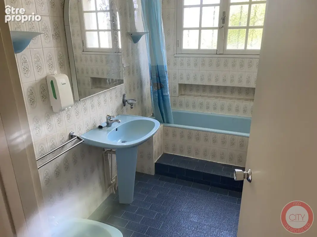 Maison 5 pièces 115 m² à vendre à Bassens (33530) - photo 9