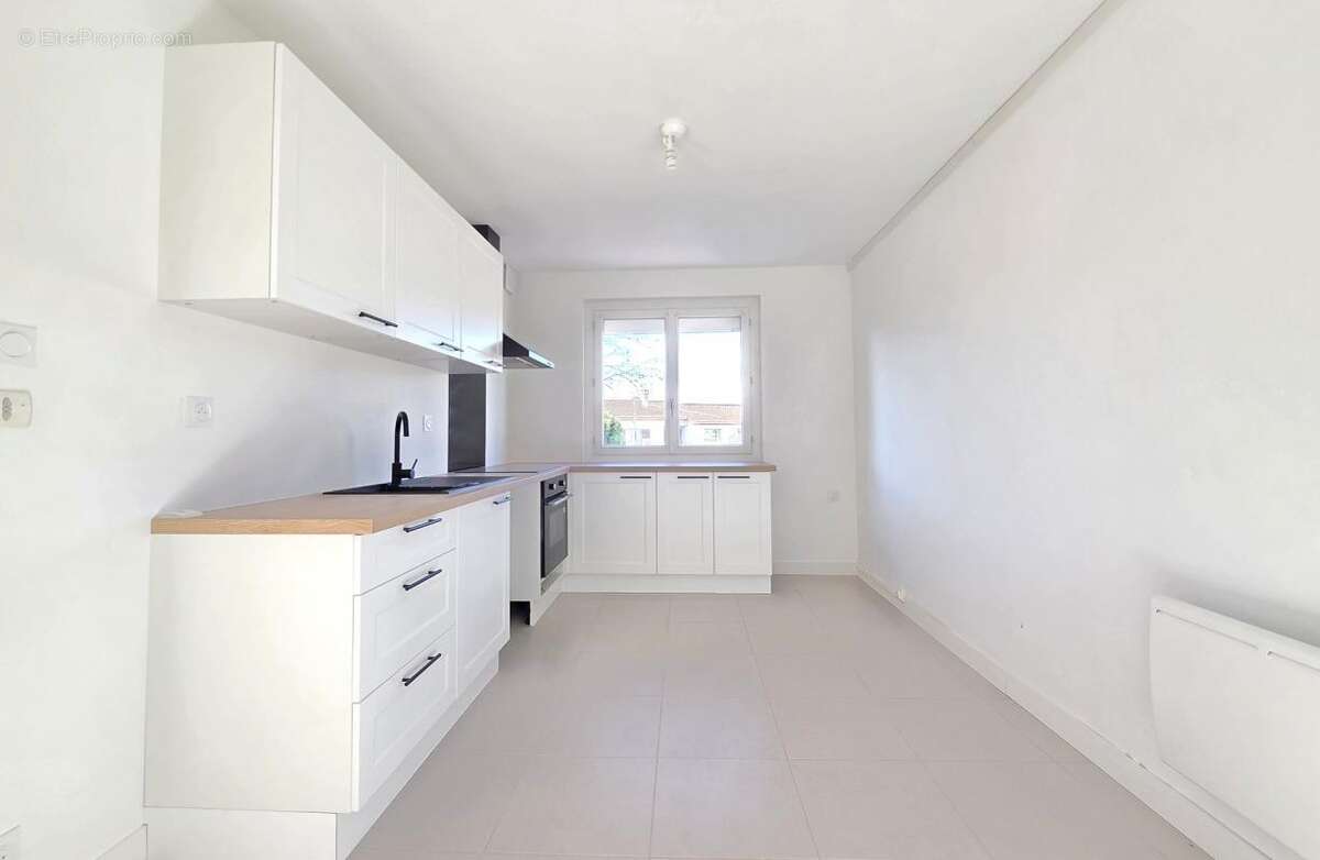 Maison à CASTELGINEST