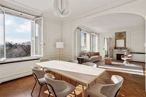 Appartement à PARIS-6E