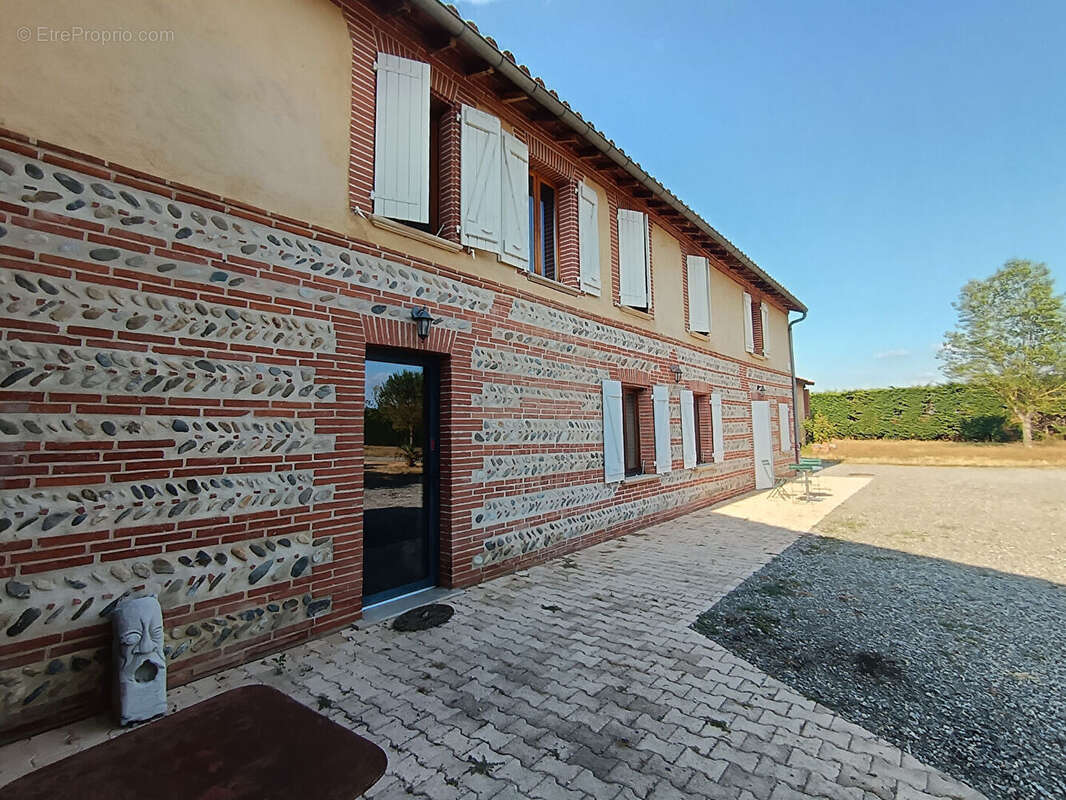 Maison à PEYSSIES