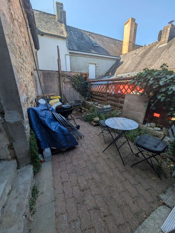 Ensemble immobilier avec deux logements et local   Bas Pont-Scorff - photo 9