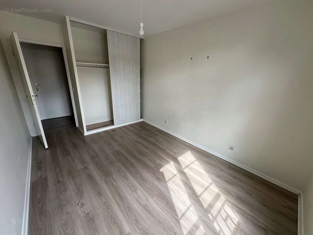 Appartement à MORANGIS