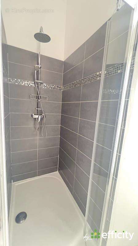 Appartement à MARSEILLE-6E