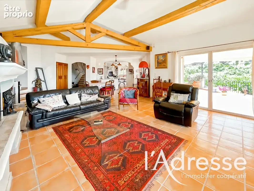 Maison La Cadière D'Azur - 6 pièces - 210 m2 - photo 2