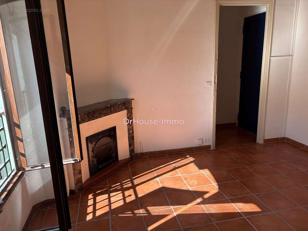 Appartement 64 m² à Ales  - photo 7