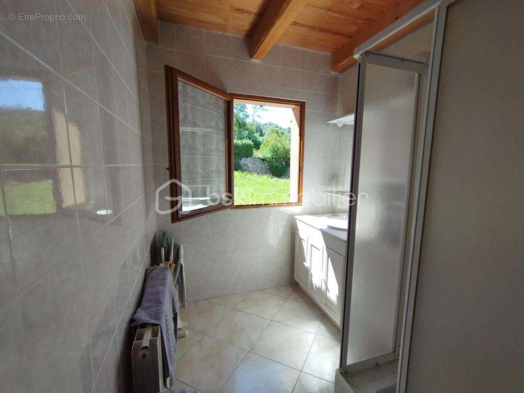 Maison à GROSPIERRES